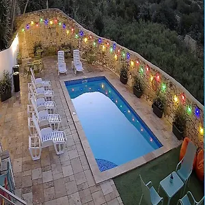 Follow The Sun Boutique - Pool, Breakfast & Sea Views , Saint Julian's Μάλτα