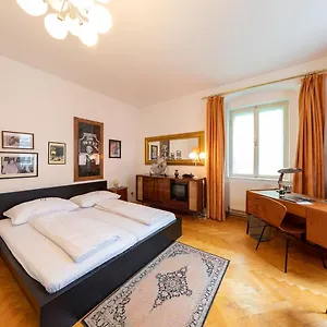 Sixties Apartment Graz